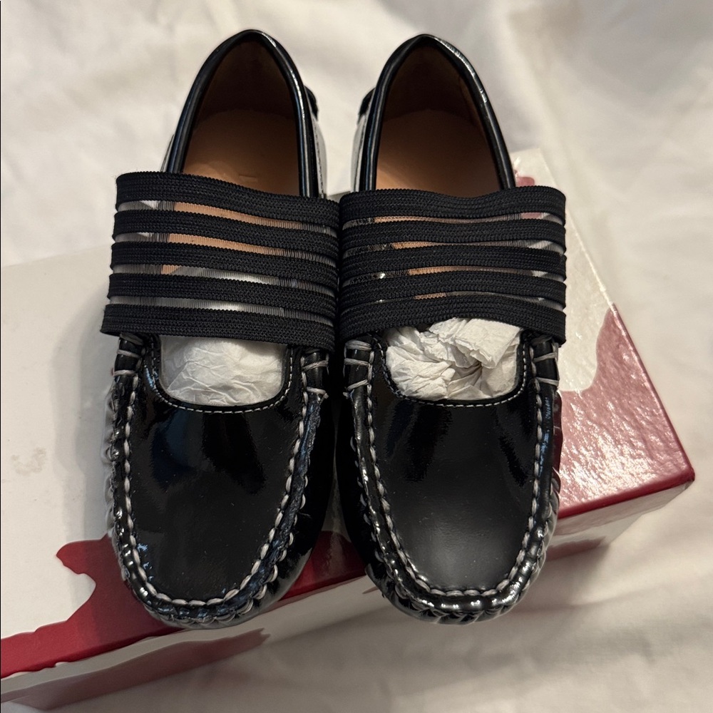Venettini Girls 55-Lily  Black patent strap shoe